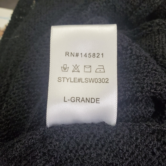 NWT LISTICLE | Sweater Knit Sleeveless Romper - Picture 13 of 13